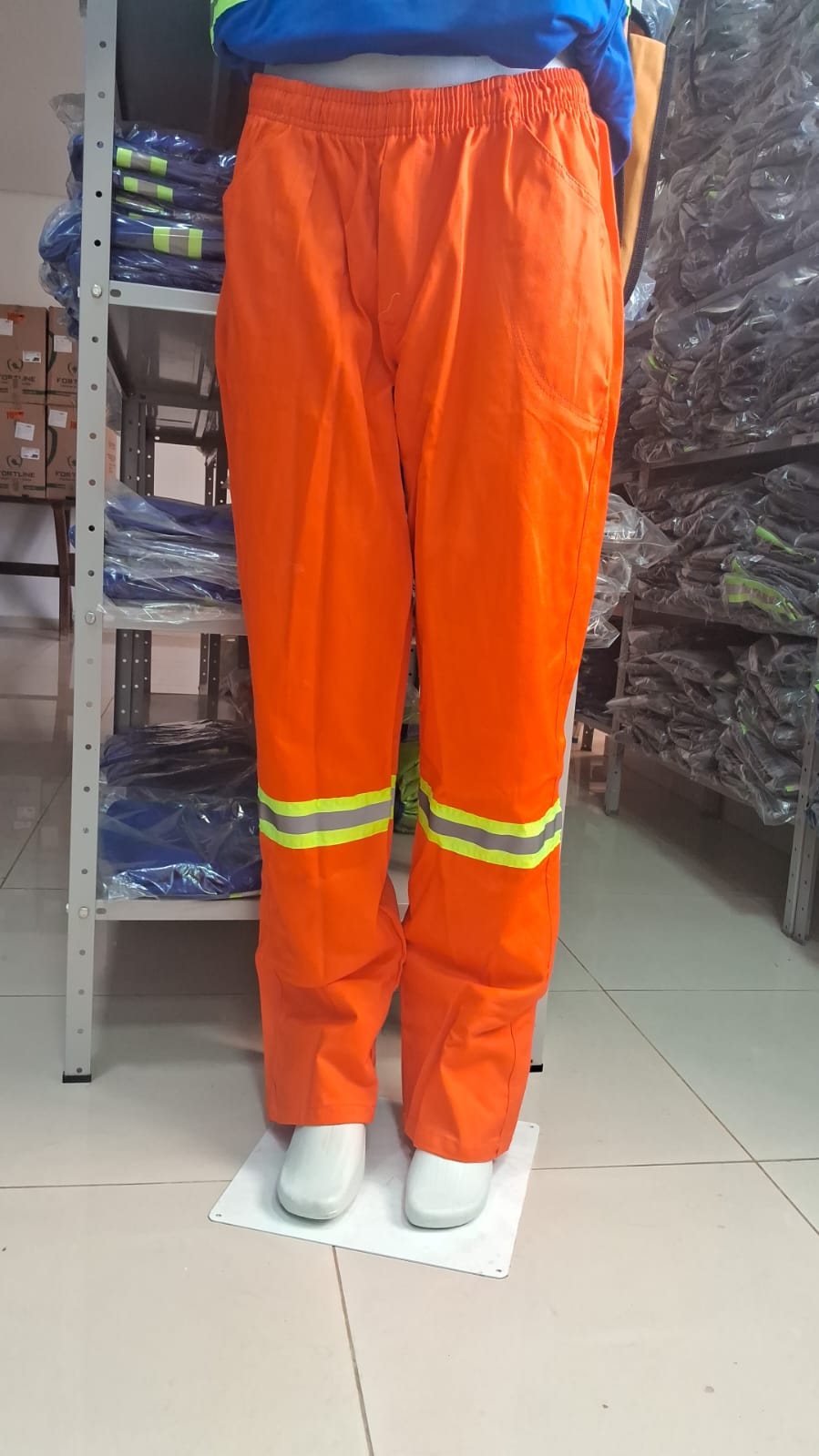 Calça Brim Laranja Refletivo