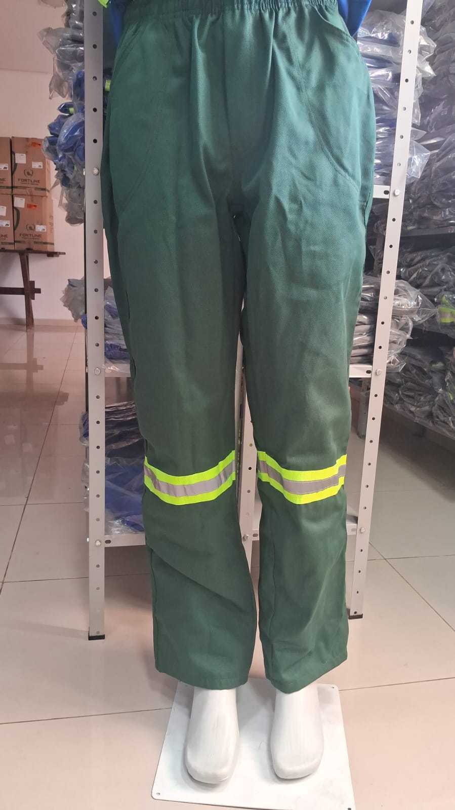 Calça Brim Verde Refletivo