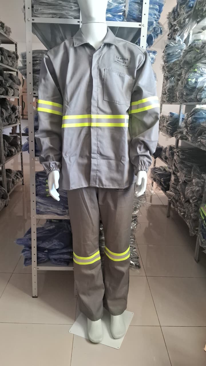Conjunto anti chamas Nr10 Risco 2